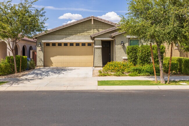 9820 E Tupelo Ave Mesa, AZ 85212 photo 2