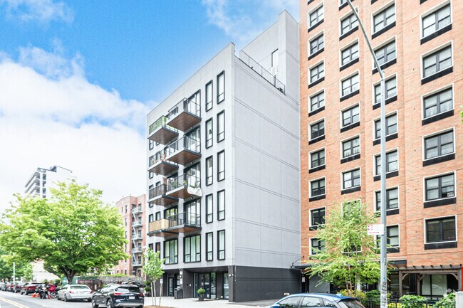 323 Lenox Rd Brooklyn, NY 11226 photo 2