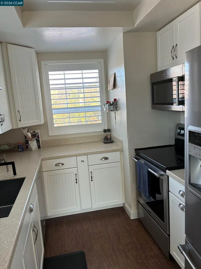 565 Lori Dr Benicia, CA 94510 photo 5
