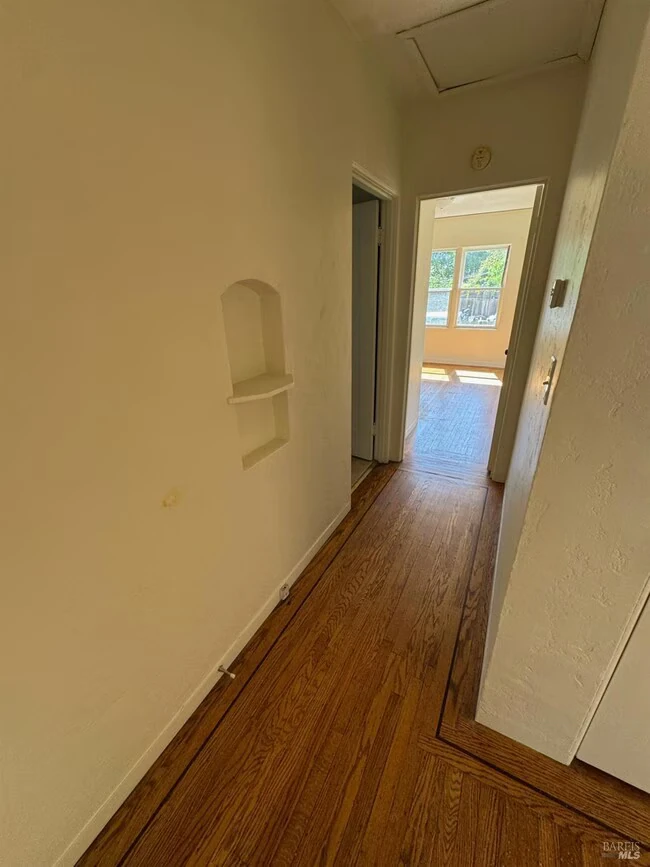 75 Ventura St Vallejo, CA 94590 photo 4