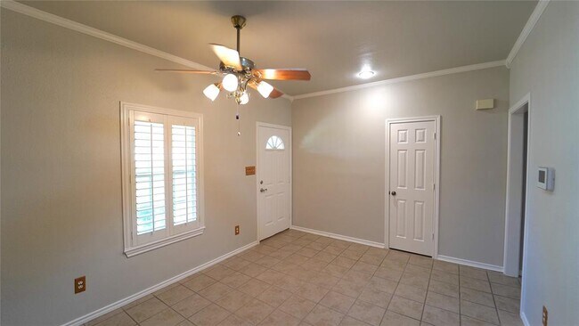 1606 E Bankhead Dr Weatherford, TX 76086 photo 4
