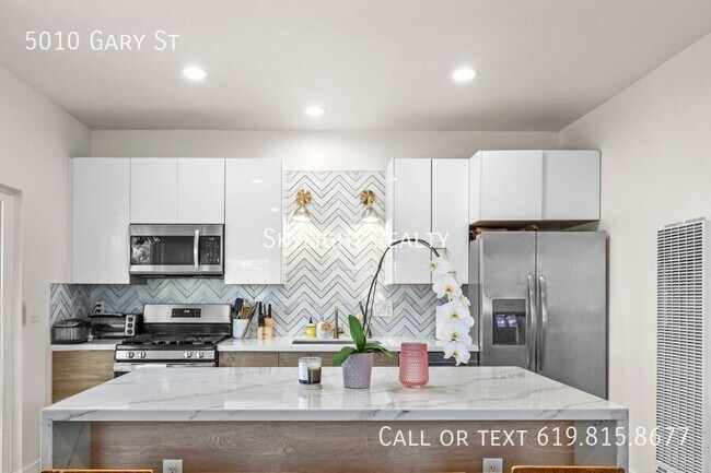 5010 Gary St San Diego, CA 92115 photo 2
