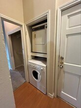 1908 San Antonio St Austin, TX 78705 photo 4