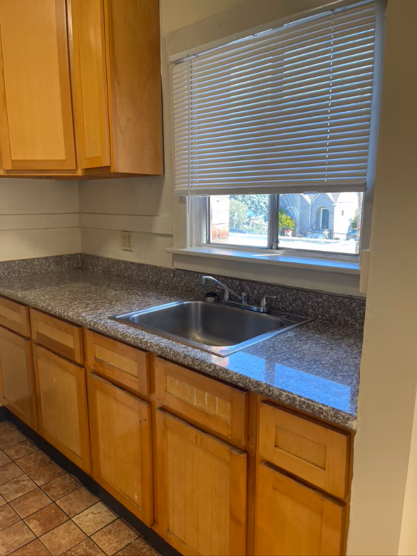 3524 Foothill Blvd Oakland, CA 94601 photo 3