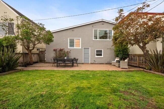 61 Windsor Dr Daly City, CA 94015 photo 4