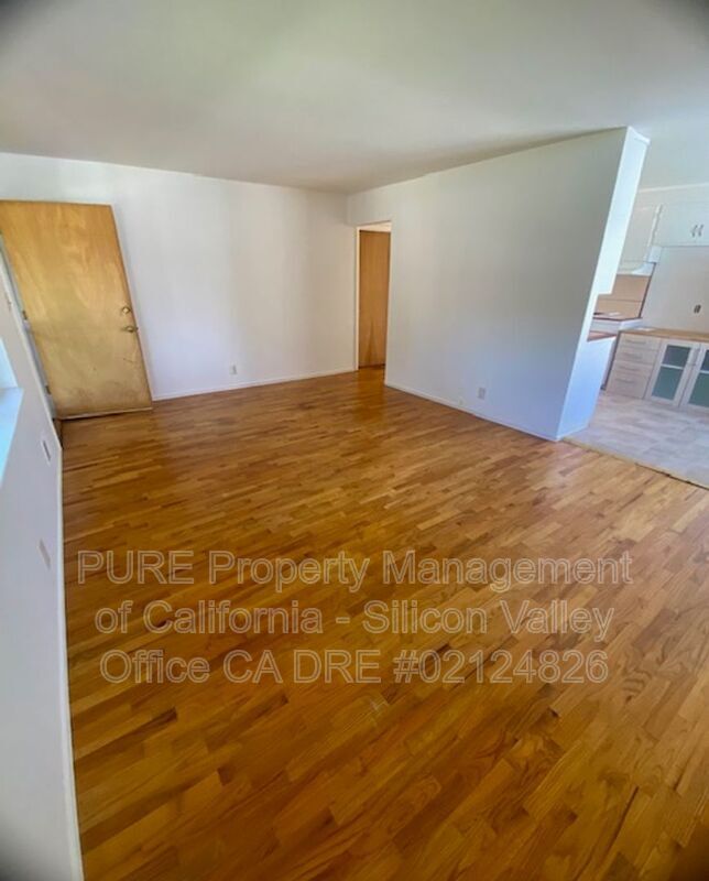 975 College Drive, San Jose, CA 95128 photo 2