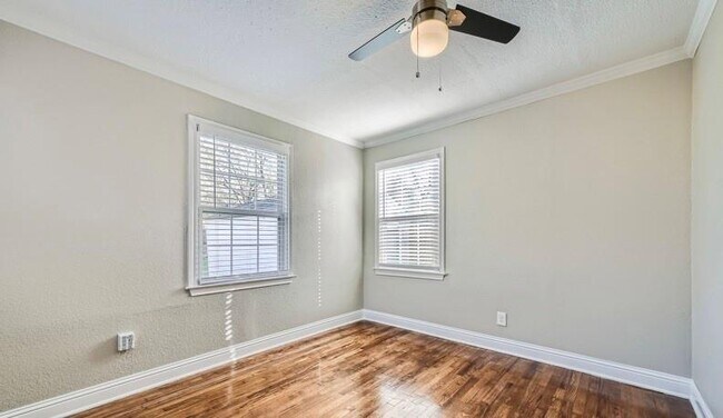 3920 Calmont Avenue, Fort Worth, TX 76107 photo 5
