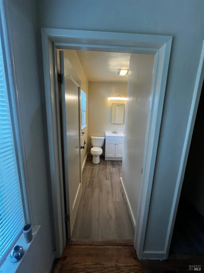 11 B St Vallejo, CA 94590 photo 2