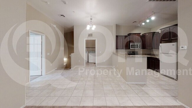 2401 E Rio Salado Pkwy Tempe, AZ 85281 photo 5