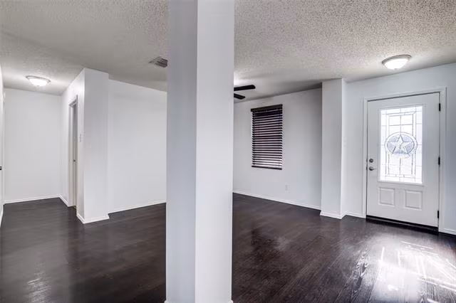 1501 Big Lake Mesquite, TX 75181 photo 5
