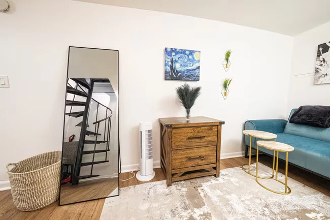 330 E 74th St New York, NY 10021 photo 4