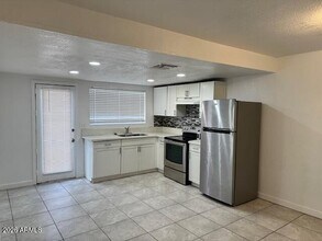 5318 W. Turney Avenue photo 5