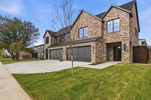 4929 Newmore Avenue, Dallas, TX 75209 photo 2