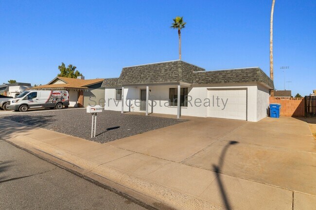 3628 W Altadena Ave Phoenix, AZ 85029 photo 2