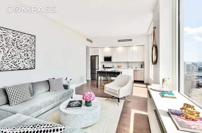 232 E 54th St New York, NY 10022 photo 4