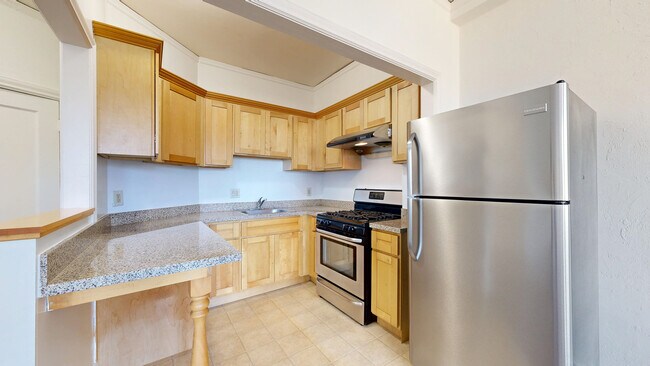 920 Fulton St San Francisco, CA 94117 photo 3