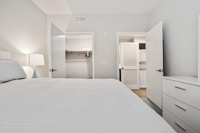 3639 Haven Ave Menlo Park, CA 94025 photo 3