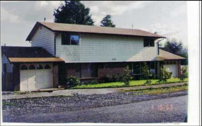 Cascade Station photo 3