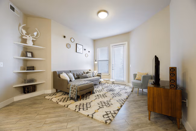 Maple District Lofts photo 3
