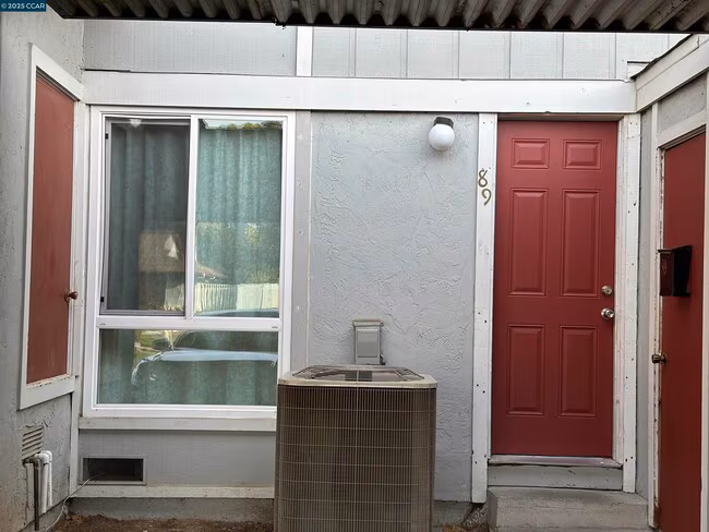 89 Villa Cir Fairfield, CA 94533 photo 3