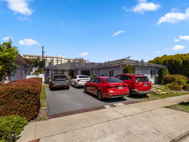 5522 Dorothy Dr San Diego, CA 92115 photo 2