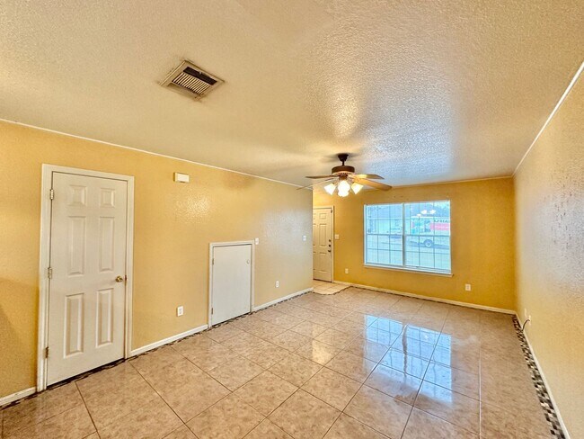 214 Janelle Dr Copperas Cove, TX 76522 photo 4