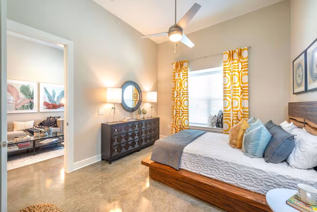 Lakeview Apartments photo 3