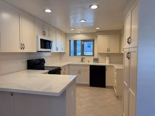 2997 Plaza Leonardo Bonita, CA 91902 photo 2