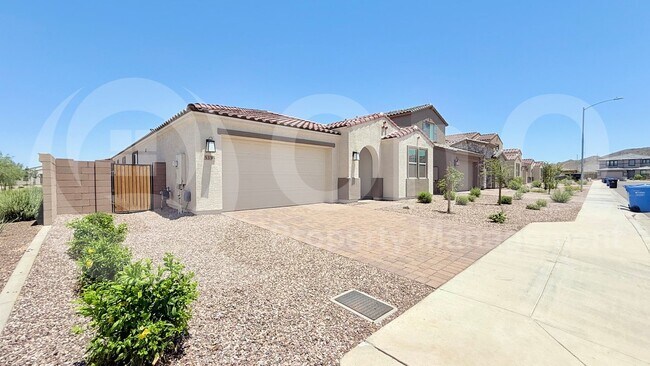 5336 W Rainwater Dr Phoenix, AZ 85339 photo 3