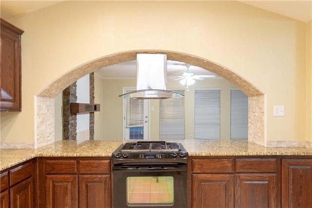 310 Overland Drive, Garland, TX 75040 photo 4