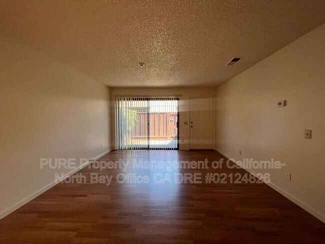 6164 Country Club Dr Rohnert Park, CA 94928 photo 3