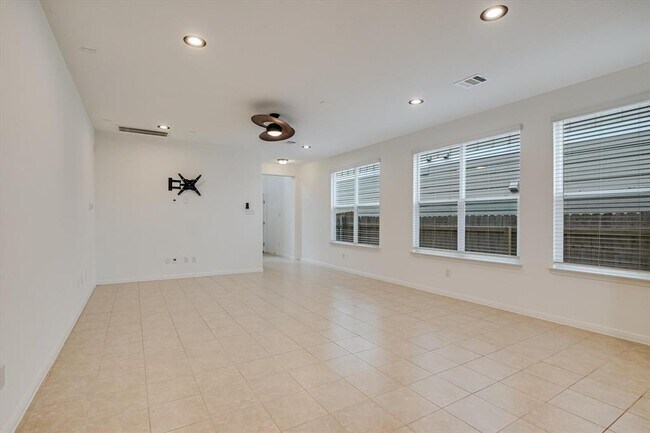 12814 Meachum Ln Manor, TX 78653 photo 5