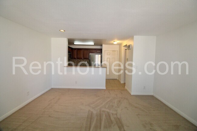 3520 Lebon Dr San Diego, CA 92122 photo 5
