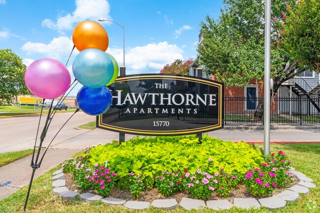 Hawthorne photo 4