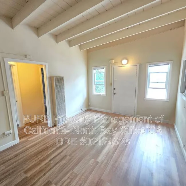 4 Kandace Ct Petaluma, CA 94952 photo 2