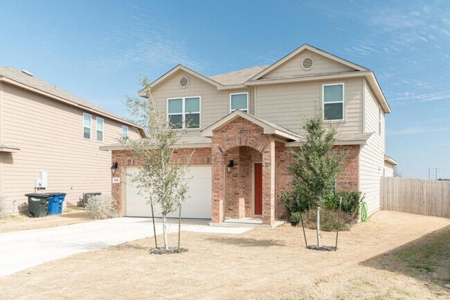 556 Long Leaf Dr New Braunfels, TX 78130 photo 3