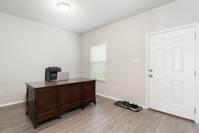 556 Long Leaf Dr New Braunfels, TX 78130 photo 5