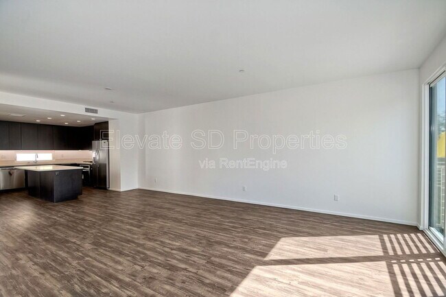 2868 C St San Diego, CA 92102 photo 3