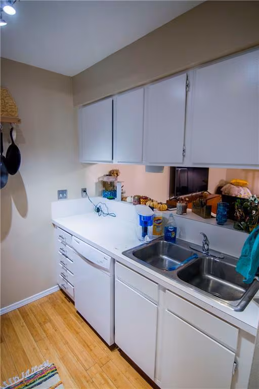 202 E 45th St Austin, TX 78751 photo 4