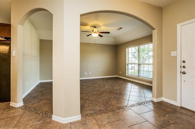 7664 Hollow Point Dr Fort Worth, TX 76123 photo 2