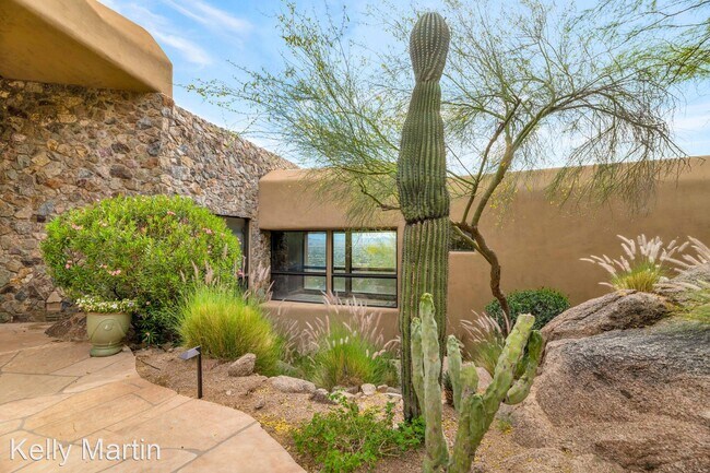 5810 E Cholla Ln Paradise Valley, AZ 85253 photo 3