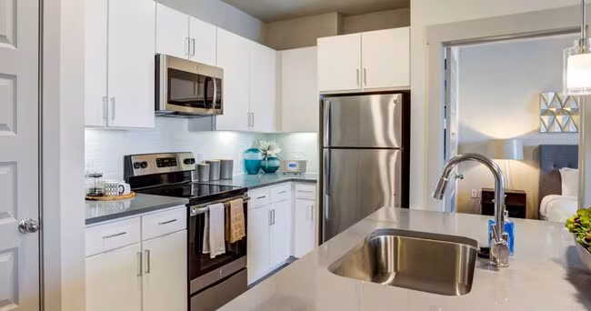 Everly Apartments photo 4