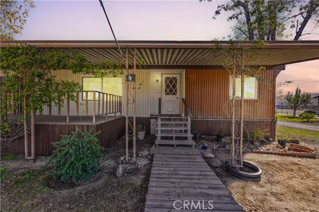 41866 Magnolia St Murrieta, CA 92562 photo 2