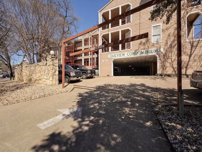 2901 San Jacinto Blvd Austin, TX 78705 photo 2