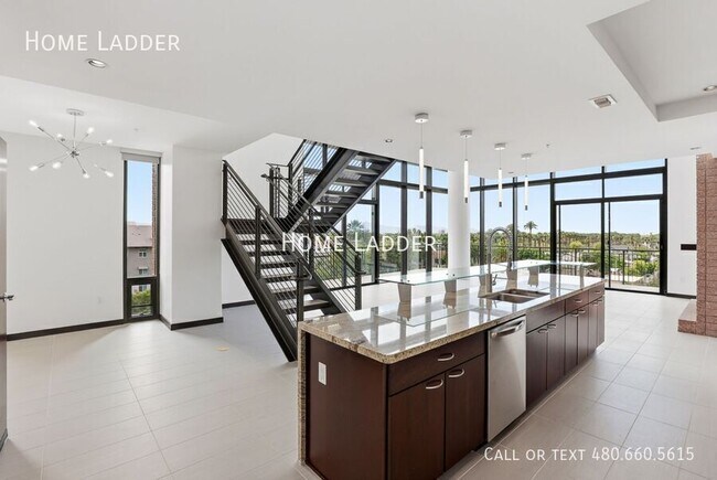 208 W Portland St Phoenix, AZ 85003 photo 4