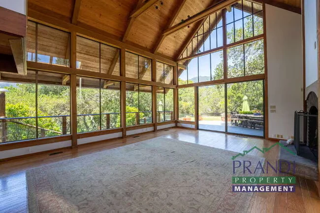 377 Summit Ave Mill Valley, CA 94941 photo 5