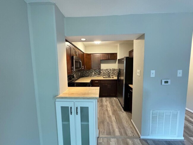 909 Silber Road, Houston, TX 77024 photo 5
