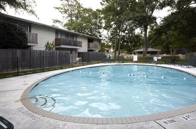 909 Silber Road, Houston, TX 77024 photo 4