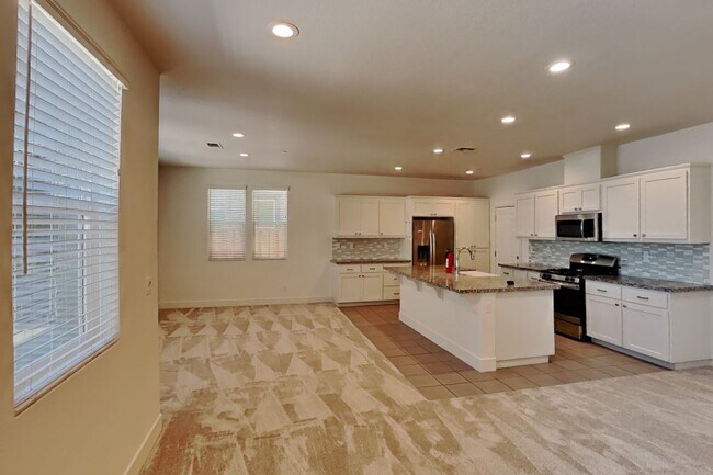 5220 Julia Berger Cir Fairfield, CA 94534 photo 5