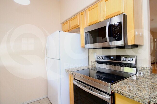3301 E Earll Dr Phoenix, AZ 85018 photo 4